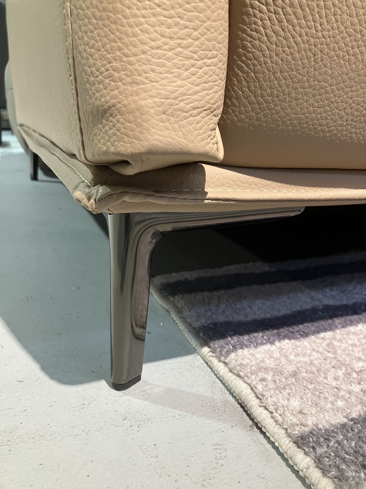 Adjustable Headrest Leather Three Seater Sofa/Steel Legs/306CM