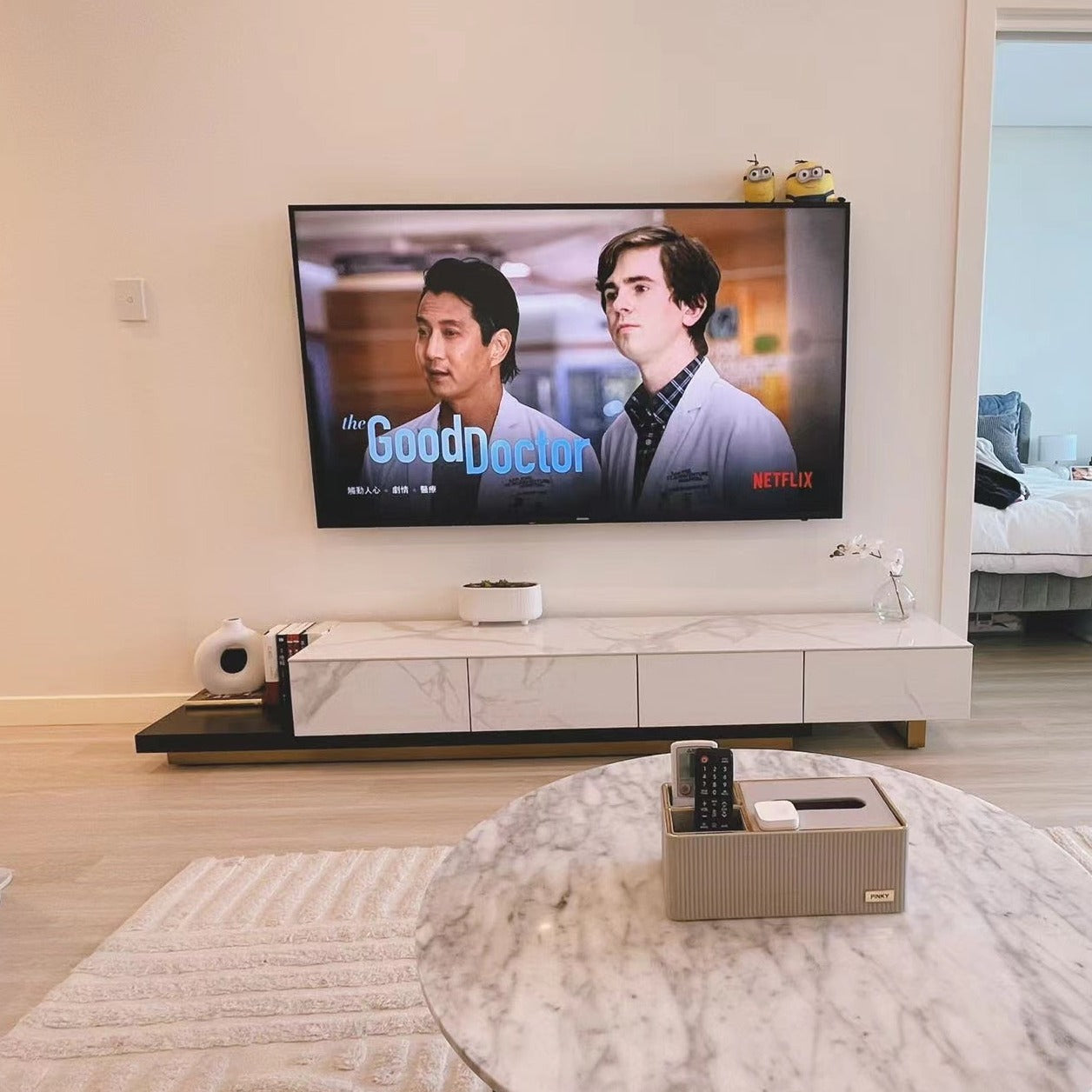 VAVA Ceramic Top Extendable Entertainment Unit/TV Stand/Ceramic top/MDF shelves and cabinets